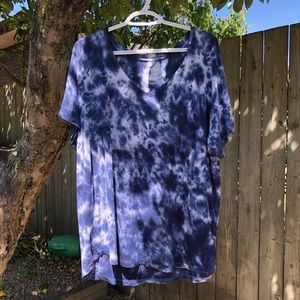 BLUE ACID WASH TEE